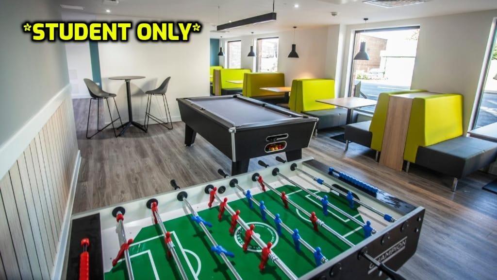 Student Only Zeni Ensuite Rooms, Κόλτσεστερ Εξωτερικό φωτογραφία
