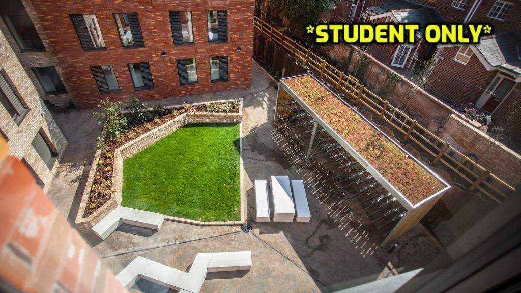 Student Only Zeni Ensuite Rooms, Κόλτσεστερ Εξωτερικό φωτογραφία