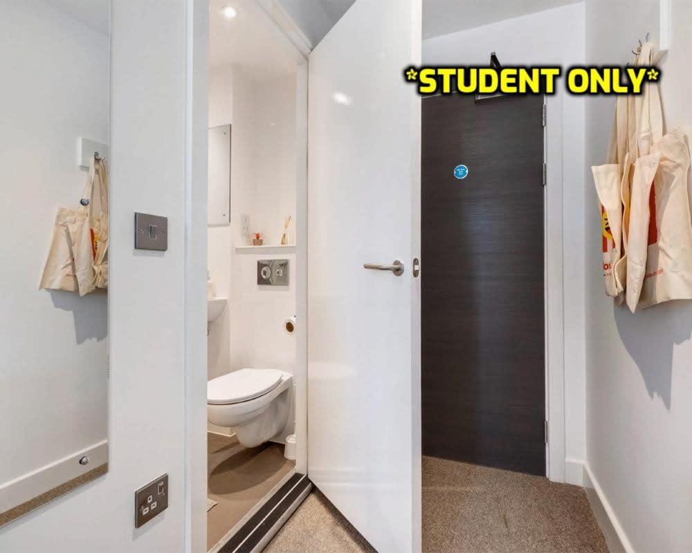 Student Only Zeni Ensuite Rooms, Κόλτσεστερ Εξωτερικό φωτογραφία